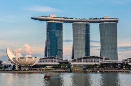 Impressions of Singapore: the famous Marina Bay Sands Hotel