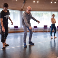 Artistic Director Reid Anderson in rehearsal for The Taming of the Shrew with Elisa Badenes and Adhonay Soares da Silva, who will have his debut in the leading role of Petrucchio in Bangkok.