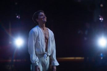 Onstage during the dress rehearsal: Friedemann Vogel alias Romeo in love!